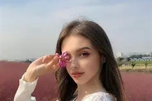薛之谦人设崩塌！尿壶摆拍被官媒痛批过往黑料全被扒光