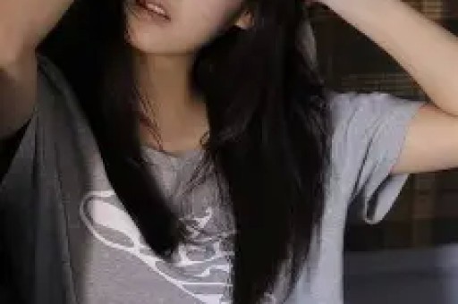 震碎三观！女教师在丈夫出差期间出轨微信聊天记录和照片被曝光